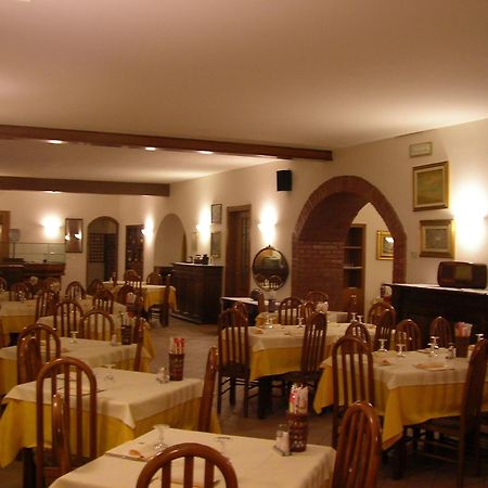 Hotel La Pergola Moniga del Garda Exterior photo