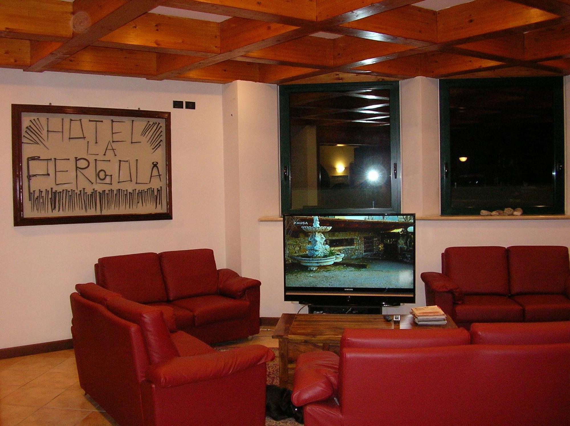 Hotel La Pergola Moniga del Garda Exterior photo