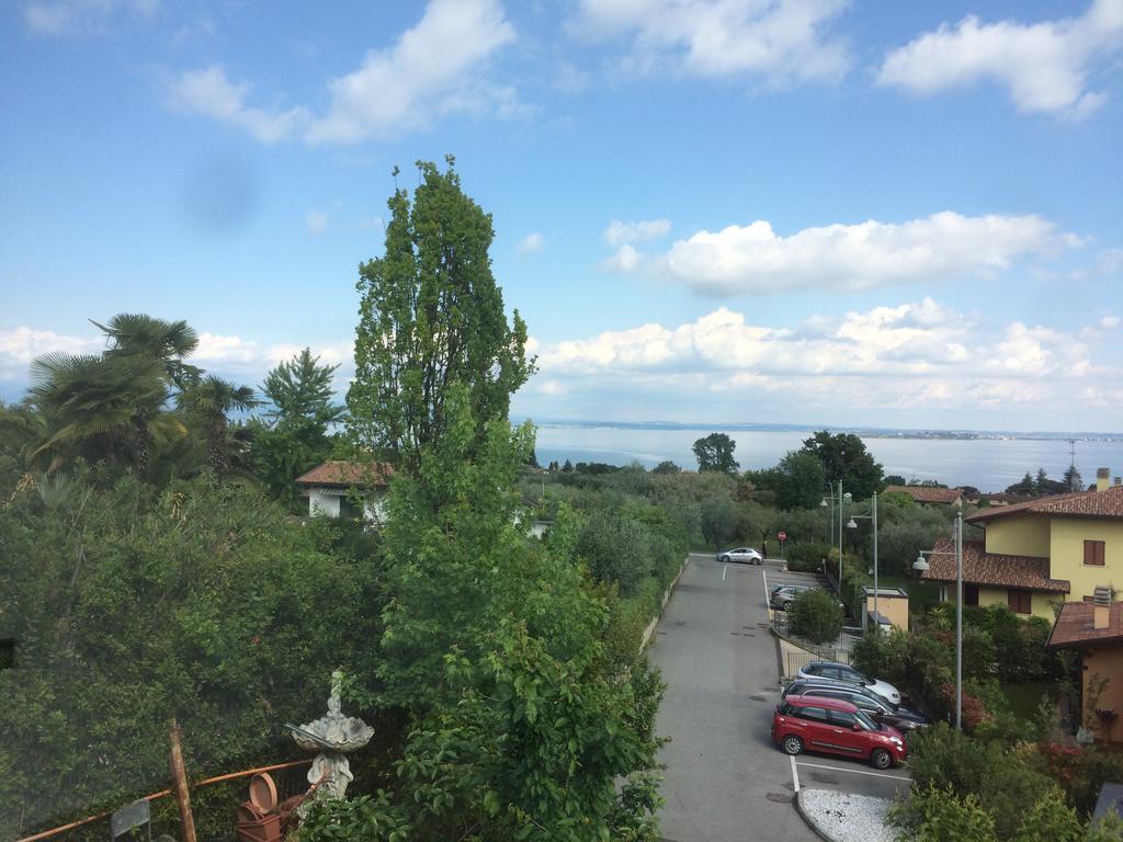 Hotel La Pergola Moniga del Garda Exterior photo