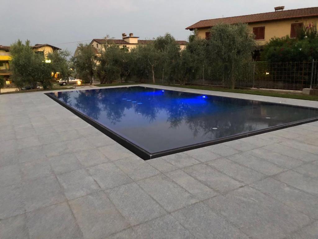 Hotel La Pergola Moniga del Garda Exterior photo